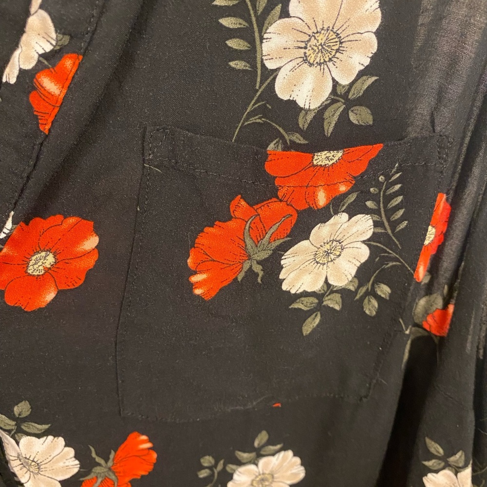 Torrid blouse - Picture 2 of 3